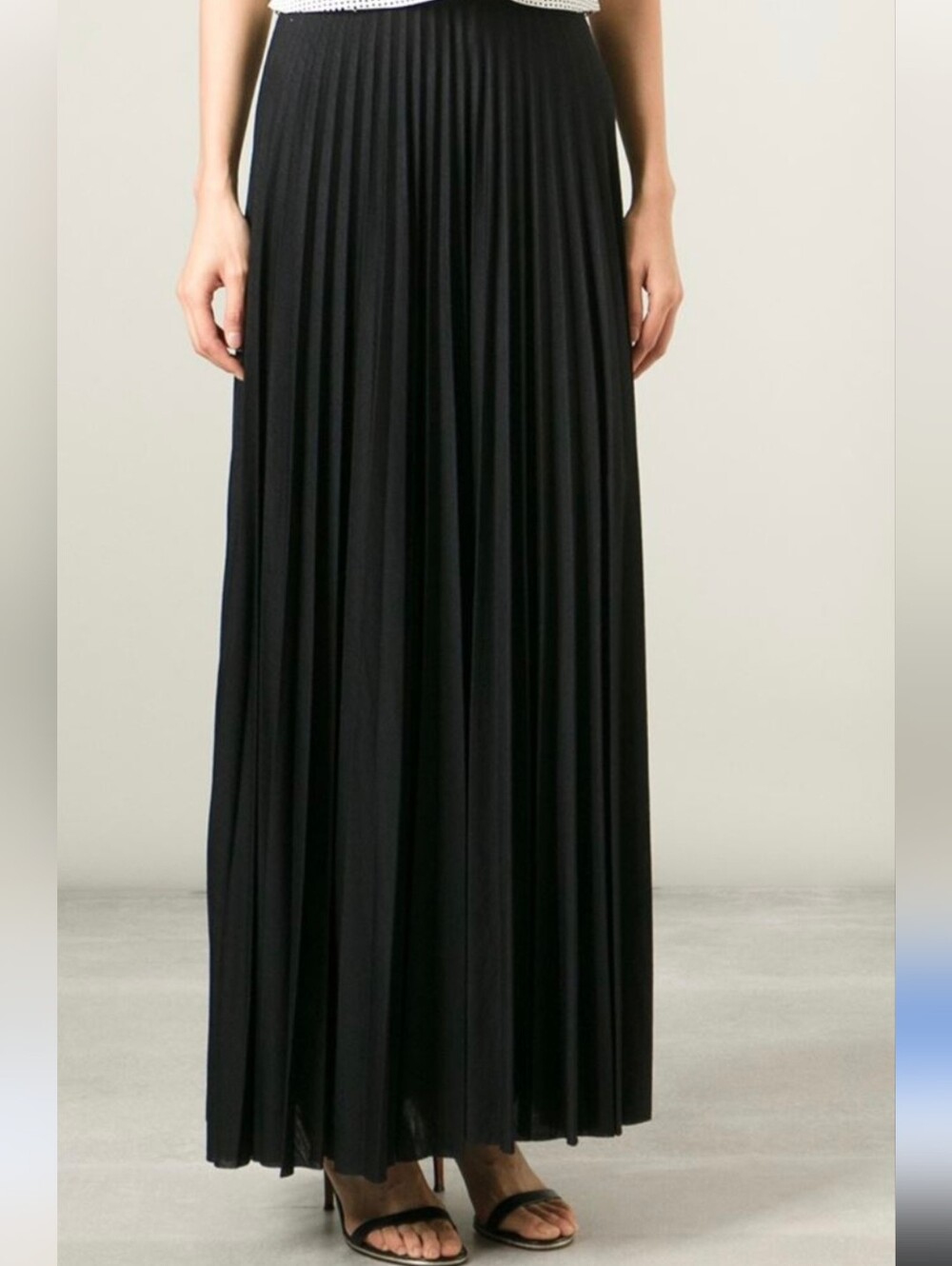 Theory full length pleated maxi skirt Sz L